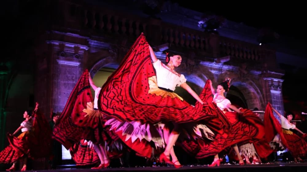 ballet de amalia hernández en los pinos