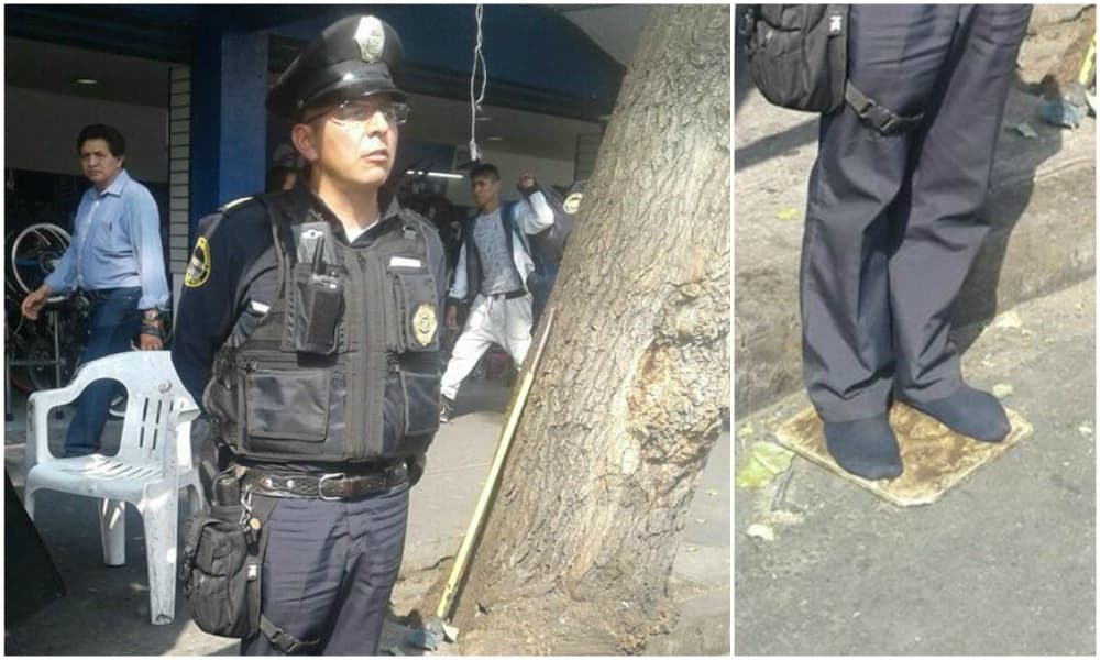 policía descalzo