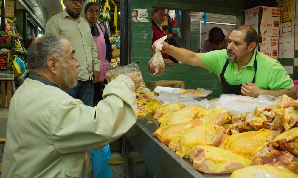 Aumenta precio de la pechuga de pollo en CDMX. Supera los $100 el kilo