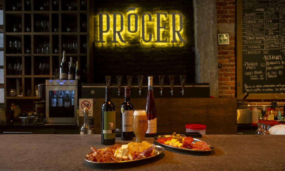 PRÓCER WINE AND BEER