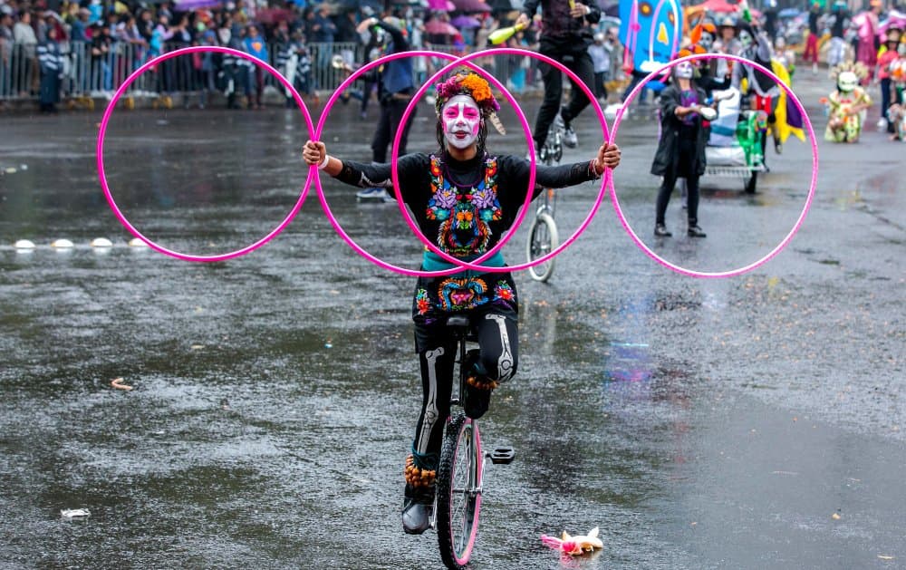 DESFILE DEL 2 DE NOVIEMBRE