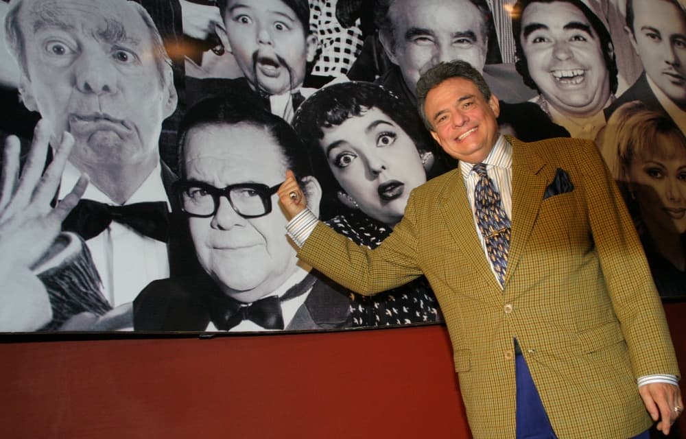 homenaje a José José