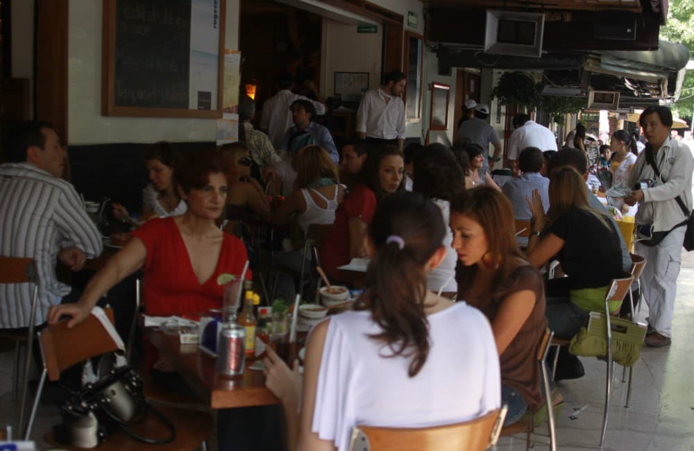 Con el objetivo de reactivar la economía después del sismo del 19 de septiembre habrá descuentos en los restaurantes del corredor Roma-Condesa por la NFL.