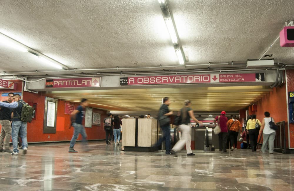 La red de Internet gratis en el Metro se extenderá a la línea 1.