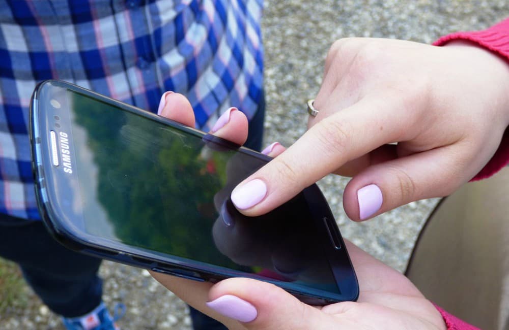 Samsung Pay llegó oficialmente a México. Con este servicio podrás hacer pagos a través de tu celular. Te explicamos cómo funciona.