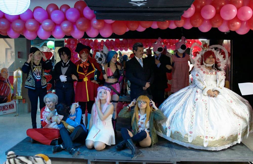 Celebra el Día del Amor y la Amistad en la Frikiplaza.