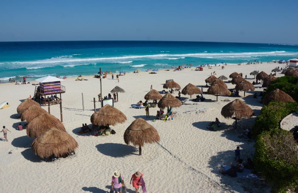 ¿Saldrás de vacaciones? Saca lápiz, papel y checa estos cinco tips para Semana Santa con los que no te quedarás en la bancarrota.