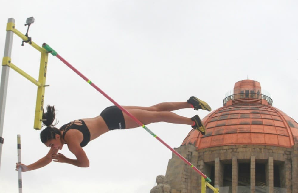 Lánzate a ver una exhibición de salto con garrocha en la CDMX