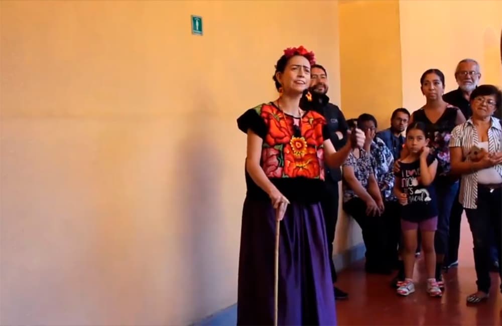 Frida Kahlo y Diego Rivera te llevan a una visita guiada en San Ildefonso