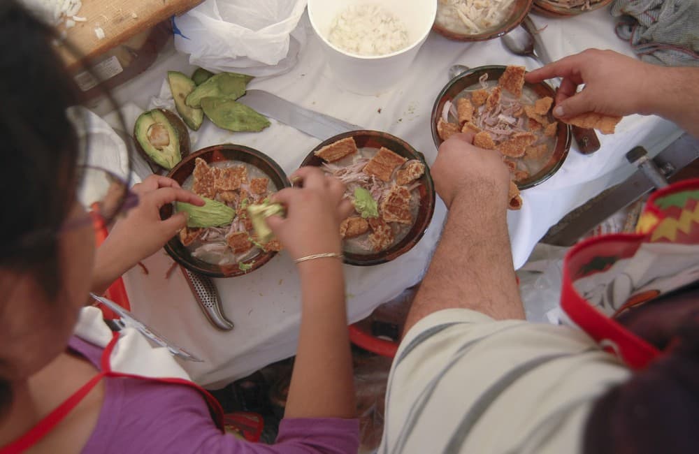 ¿El pozole es saludable o no? Todo indica que sí lo es