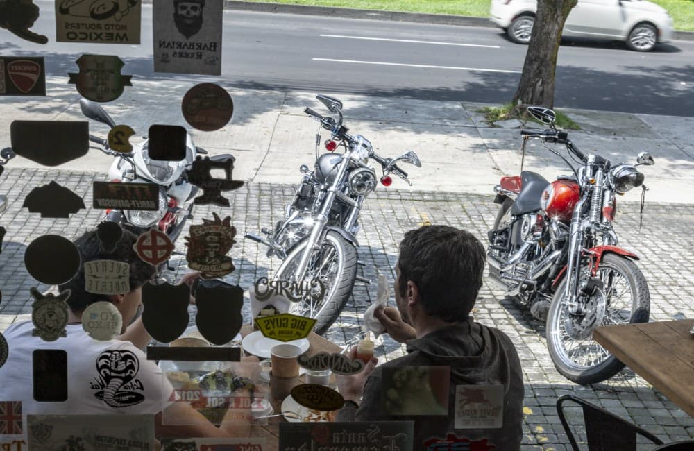 MONKEY BUTT BIKERS CAFÉ