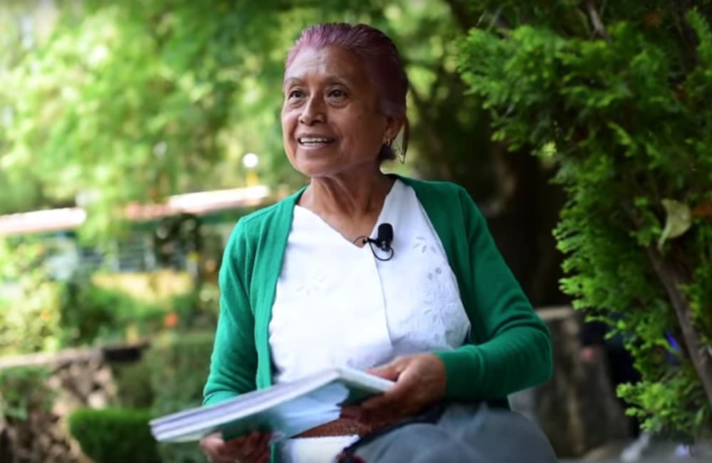 Estudiante de 63 años está a punto de graduarse de CCH Sur