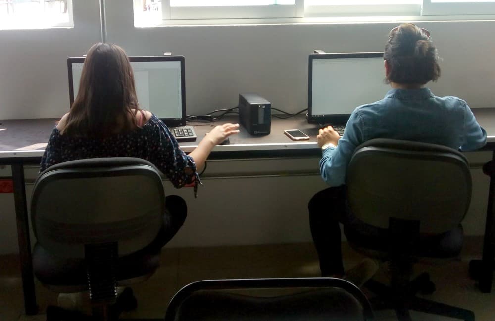 ¿Estudias en un Pilares? Darán becas para estudiantes de preparatoria