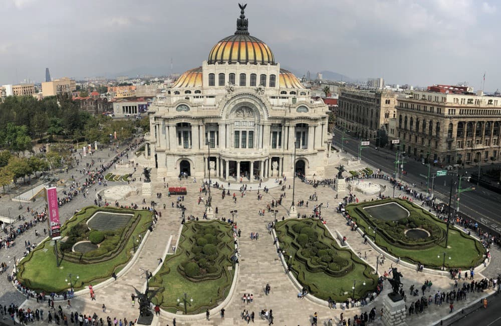 Lo que sabemos del homenaje a un líder religioso en Bellas Artes
