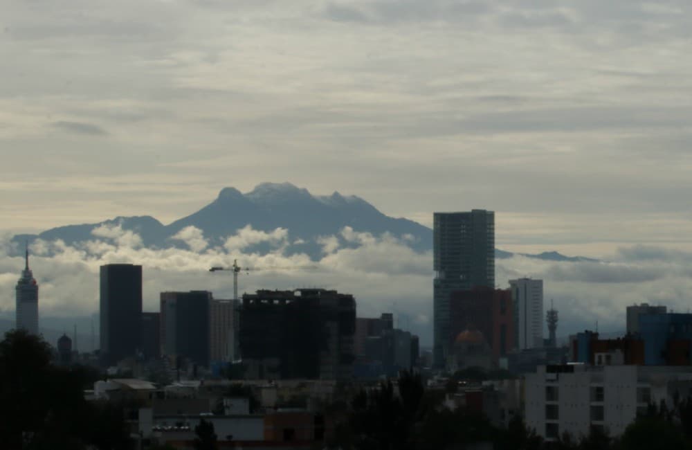 ¿Ocurrió una explosión en el Iztaccíhuatl? Expertos explicaron qué pasó