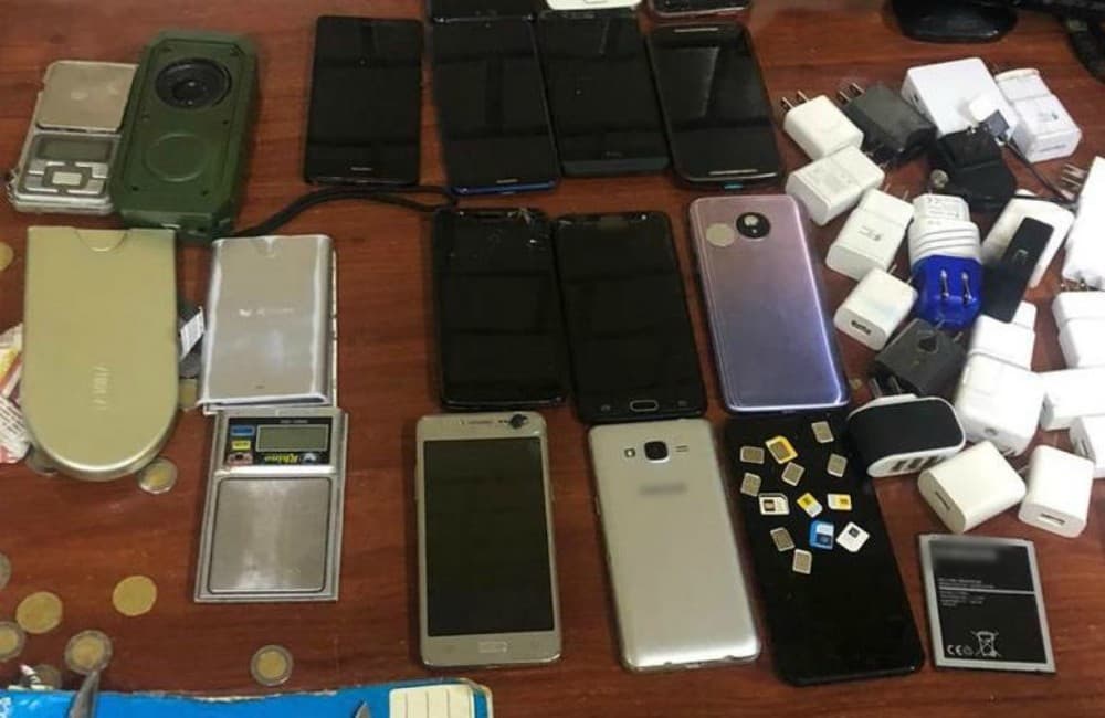 decomisaron celulares en cárceles de CDMX