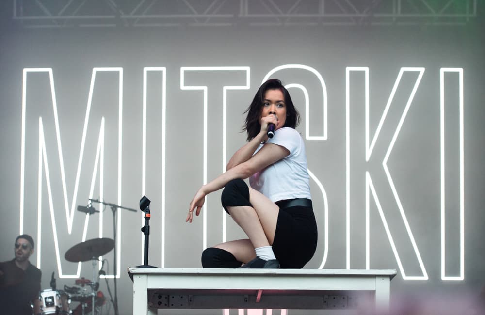Mitski en un concierto en Chicago, Illinois. Foto Shutterstock