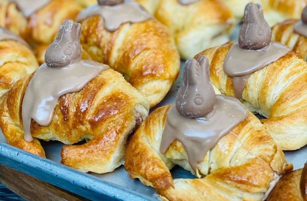 CUERNITOS CON CHOCOLATE DE CONEJITO