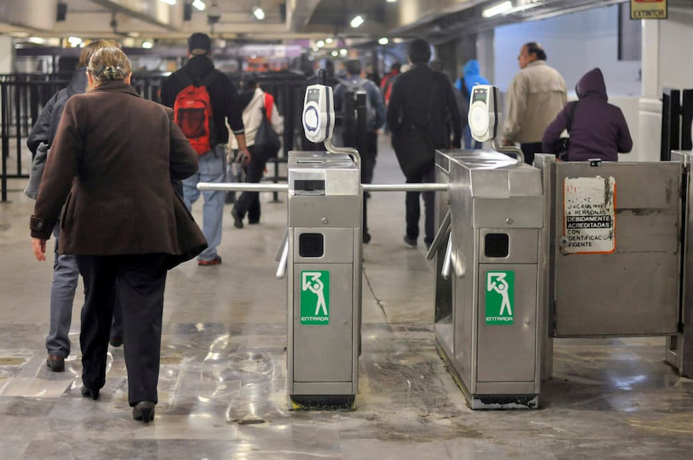 modernización de los torniquetes del Metro