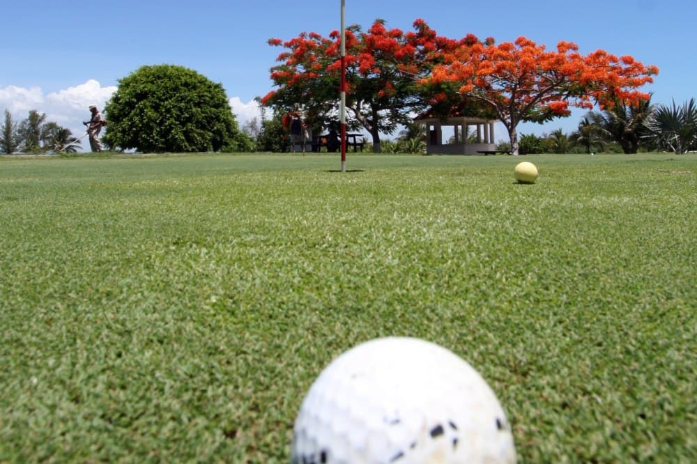 Por no jugar golf Fernando Rivera