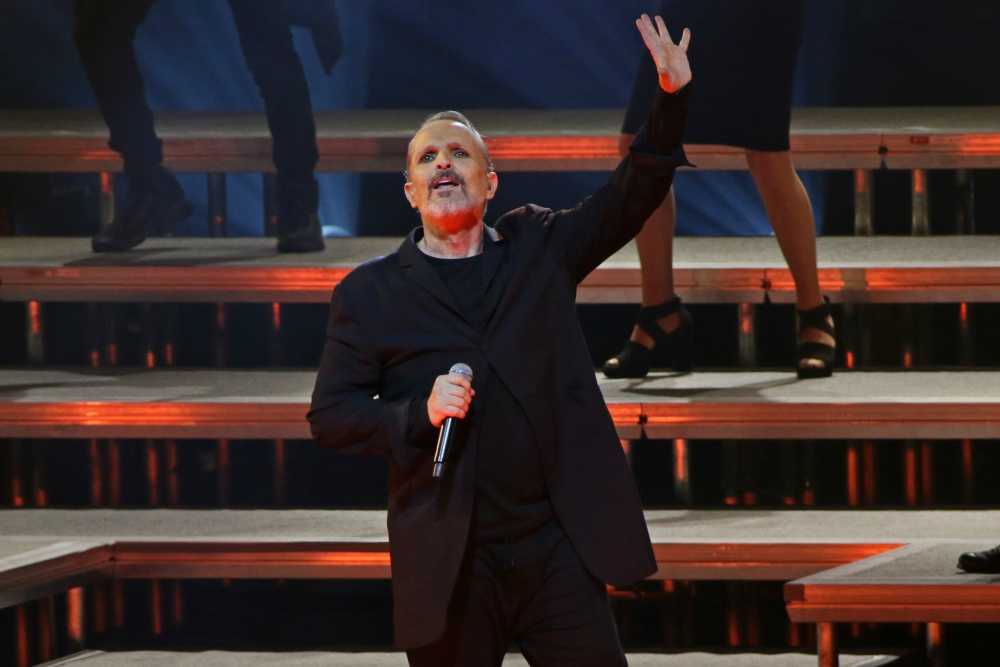 Miguel Bose Mexico 2017