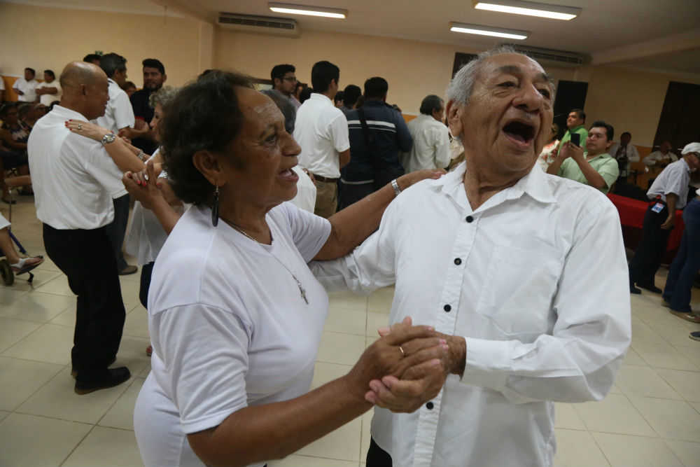abandono de adultos mayores
