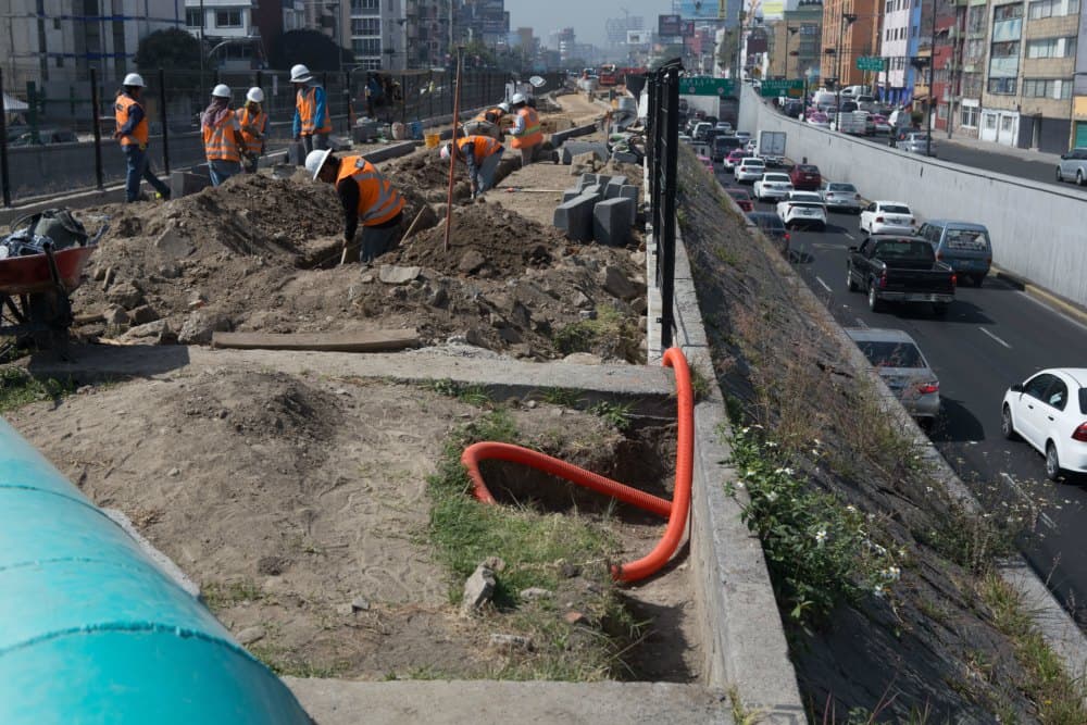 obras en el camellón de viaducto