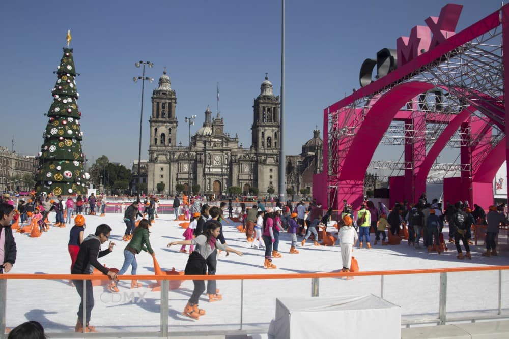 pista de hielo en el zocalo
