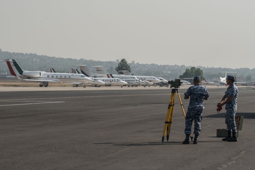construcción del aeropuerto de Santa Lucía