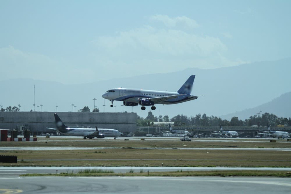 Habrá Terminal 3 en el AICM