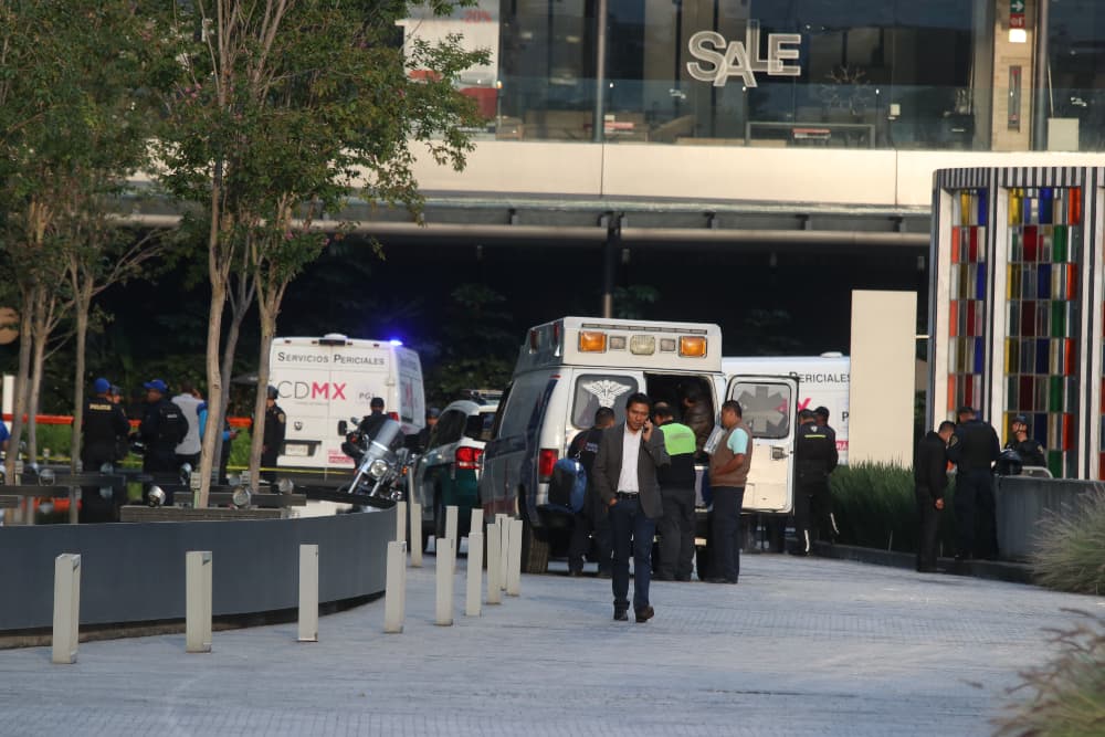 Detienen a un presunto implicado en balacera en Plaza Artz Pedregal