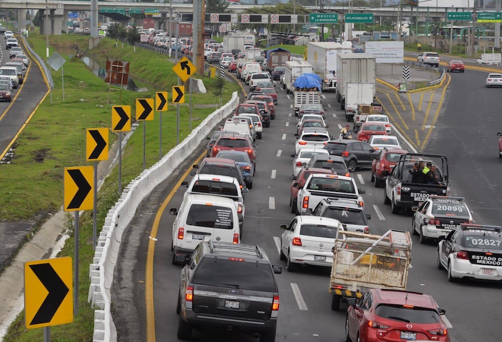 cierre en la autopista México-toluca