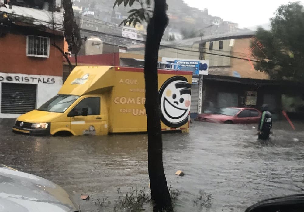 tormenta en la ciudad de méxico