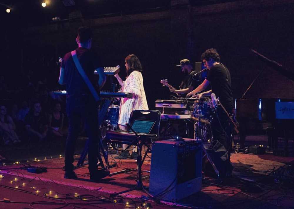 concierto sismo sala corona