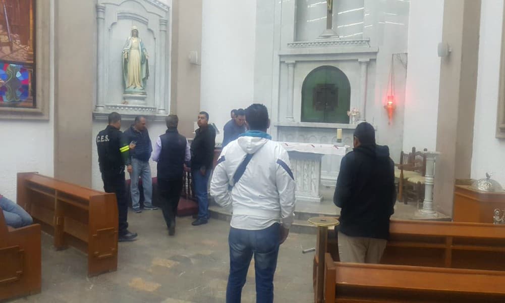 Reportan estallido de artefacto en Catedral de Ecatepec; no hay heridos