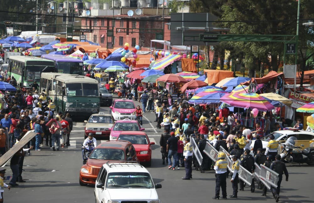 Cerrarán Eje 1 Norte previo al Día de Reyes.