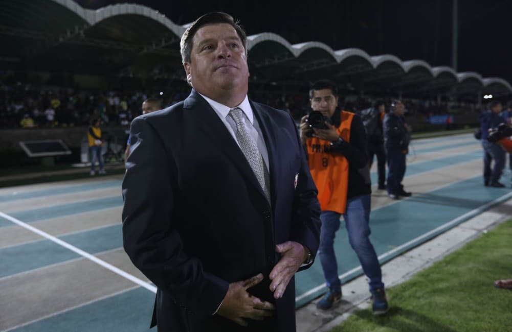 Se ve involucrado Miguel Herrera en accidente vehicular