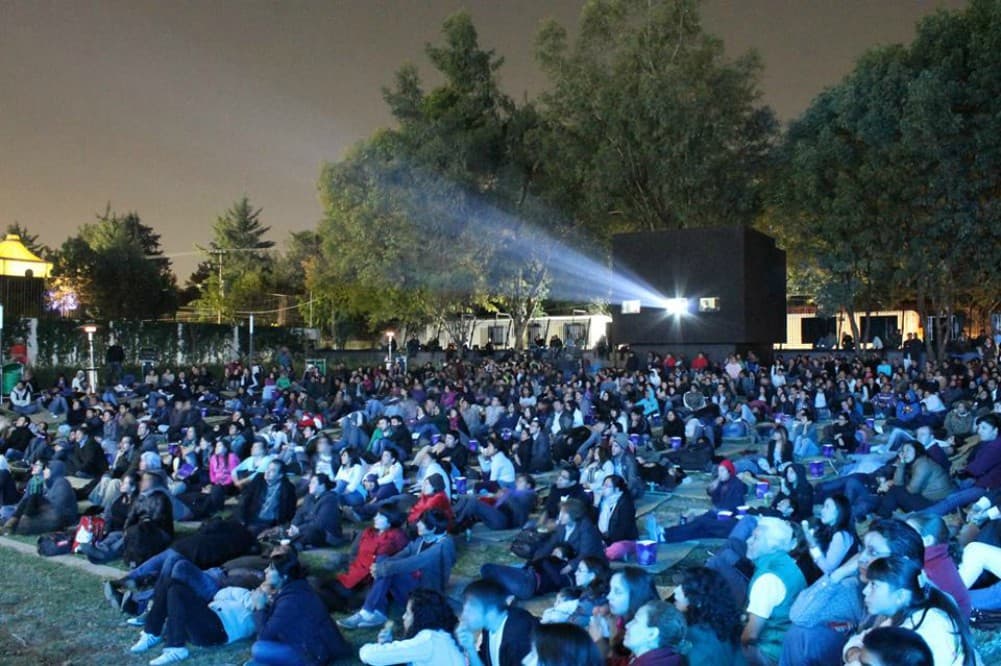 El fin de quincena no es pretexto para no salir de casa. Checa las proyecciones al aire libre en la Cineteca Nacional. ¡Son gratis!