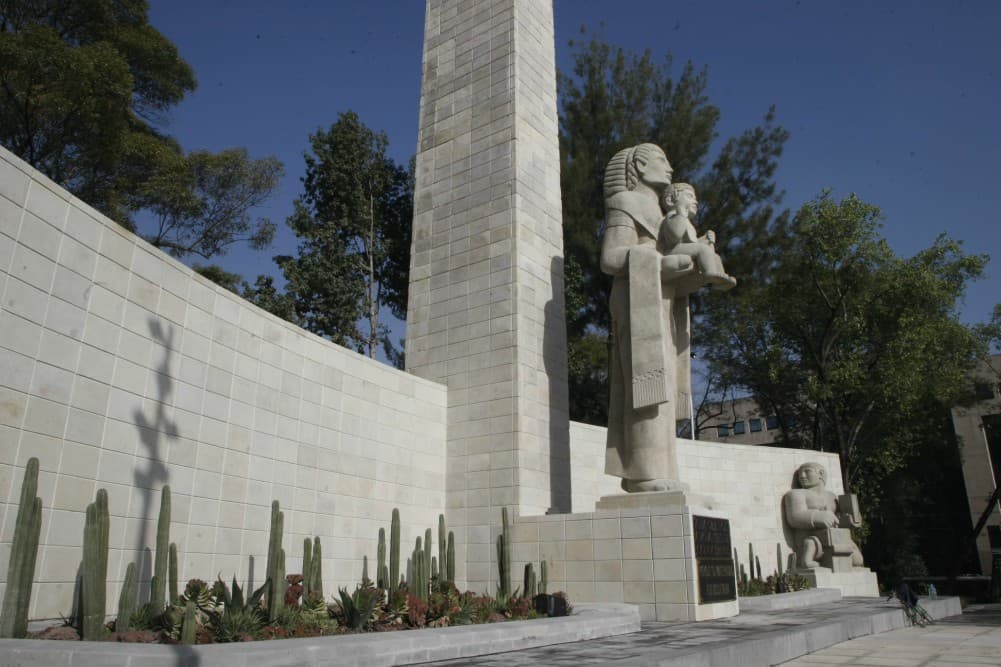 #Fotos: Ya terminaron la restauración del Monumento a la Madre
