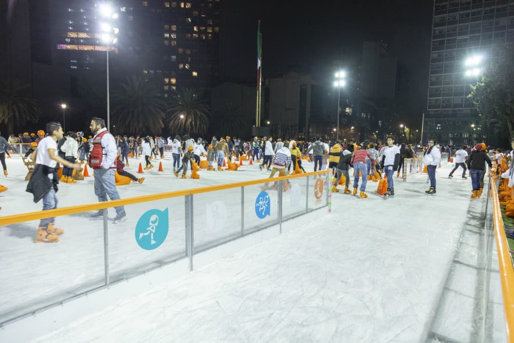 Todo lo que tienes que saber de la pista de hielo de la CDMX