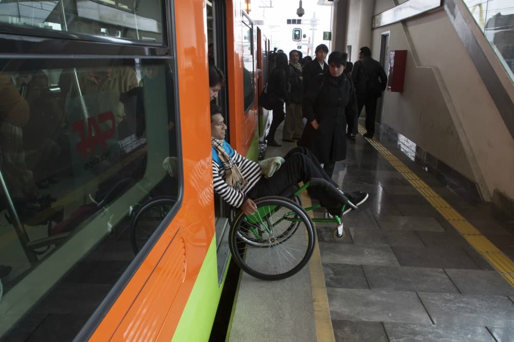 discapacidad en el metro