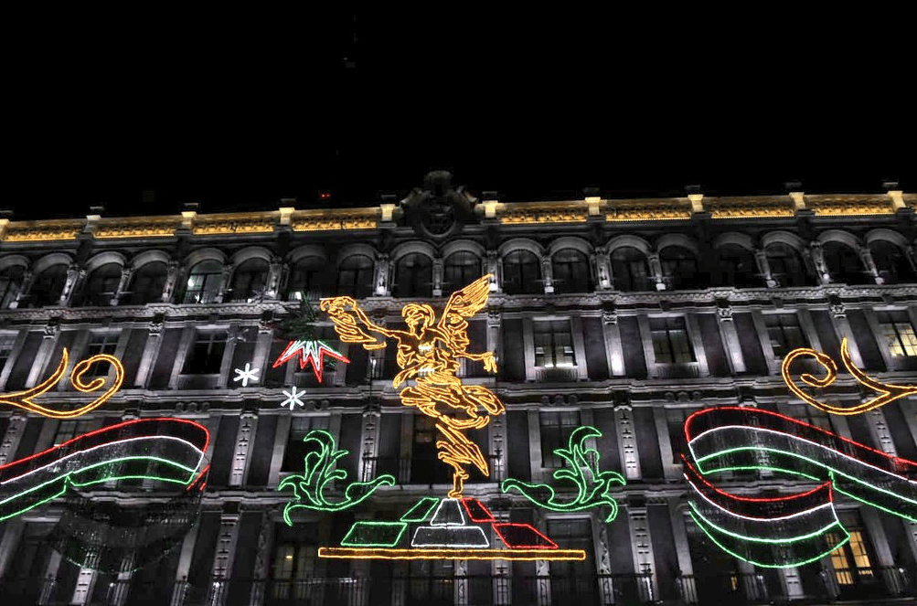 Fiestas patrias en el zócalo
