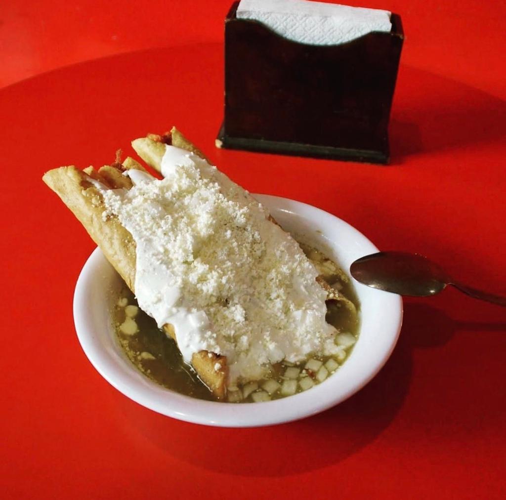 Dónde comer flautas en CDMX: 5 paradas infalibles | Foto: El Rey de las Ahogadas