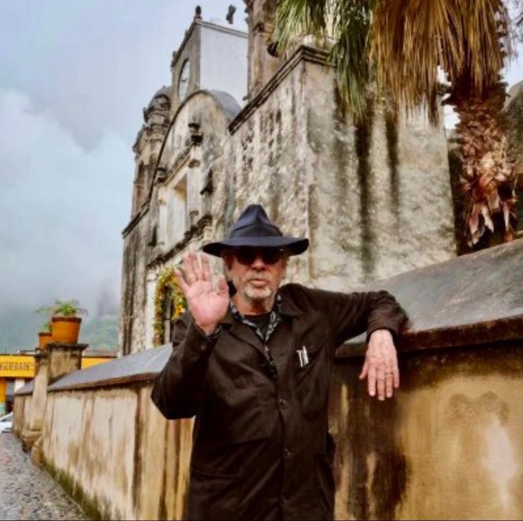 Tim Burton en CDMX: el director dio una máster class en  panteón | Foto: Cortesía 