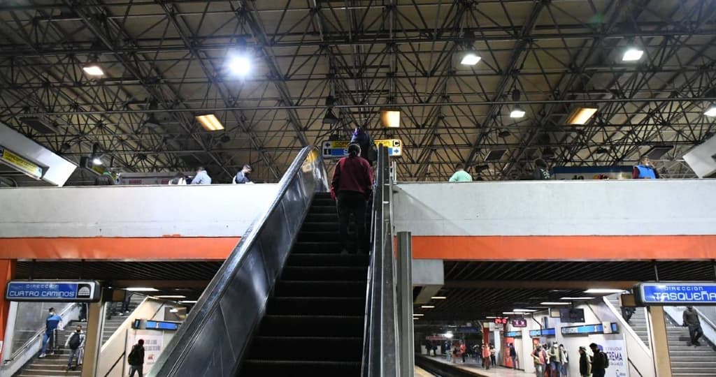 Nuevas escaleras eléctricas del Metro de CDMX
