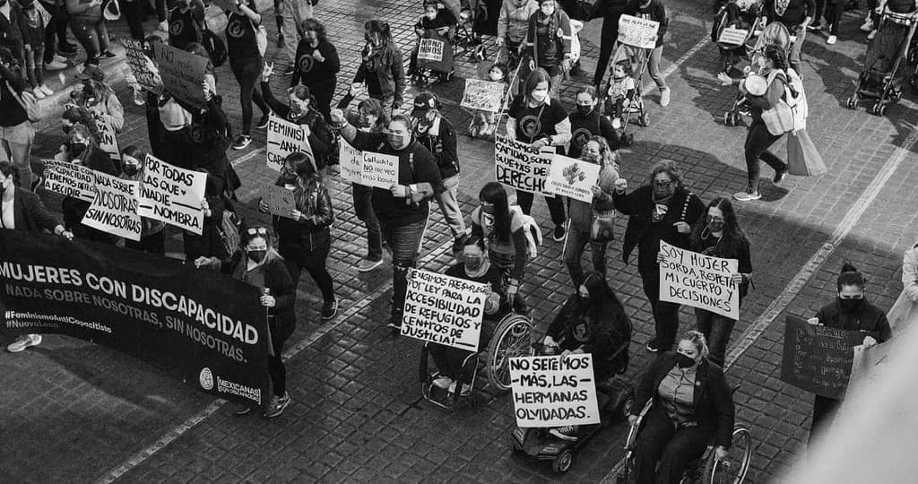 Contingenta de Mujeres con Discapacidad en la marcha del Día Internacional de la Mujer