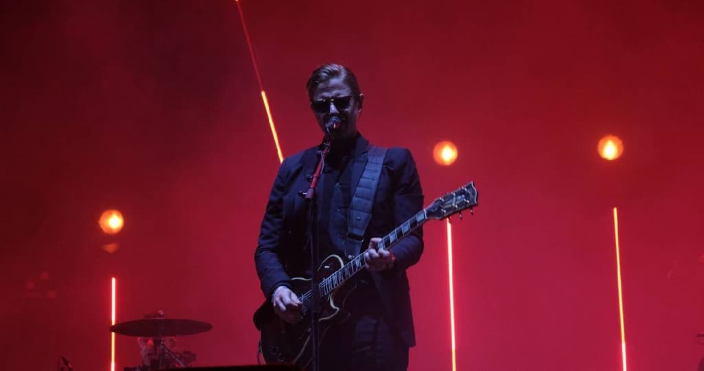 Pantallas gigantes para el concierto de Interpol en el Zócalo