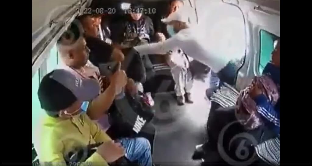 asalto en una combi en iztapalapa