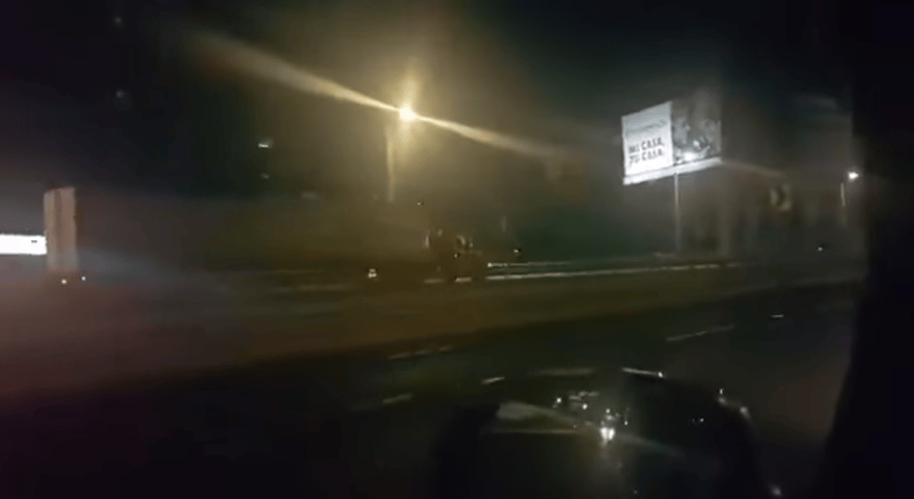 tráiler en sentido contrario