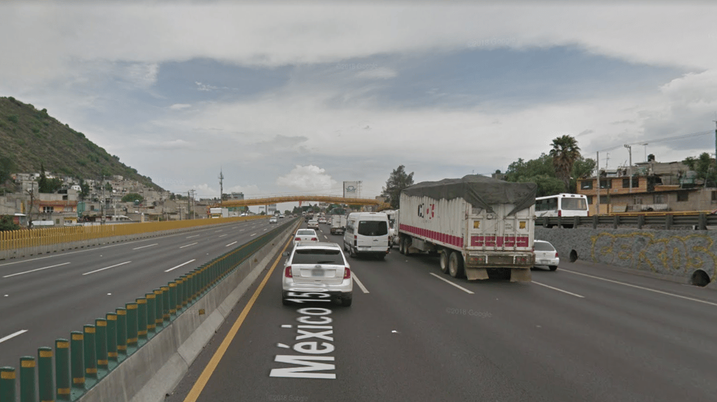 puente vehicular en la México-puebla